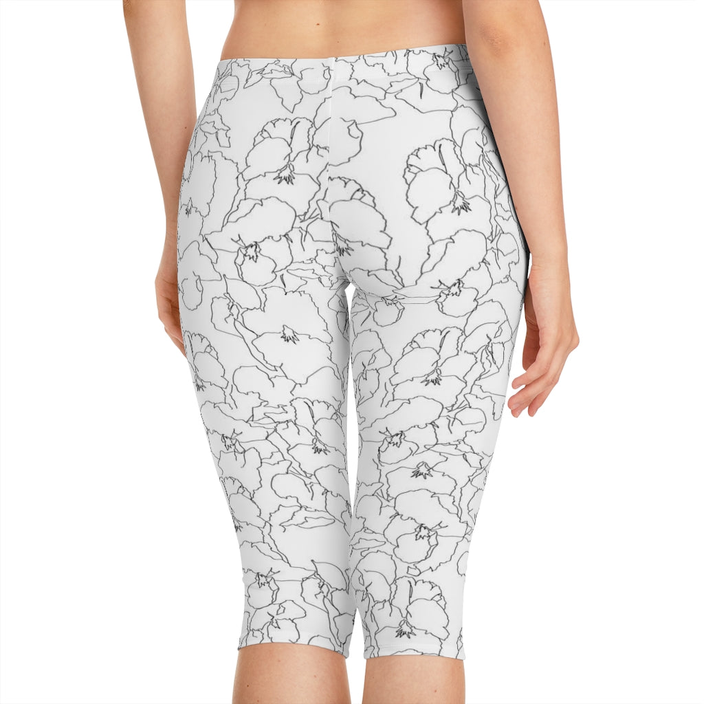 Linear Capri Leggings