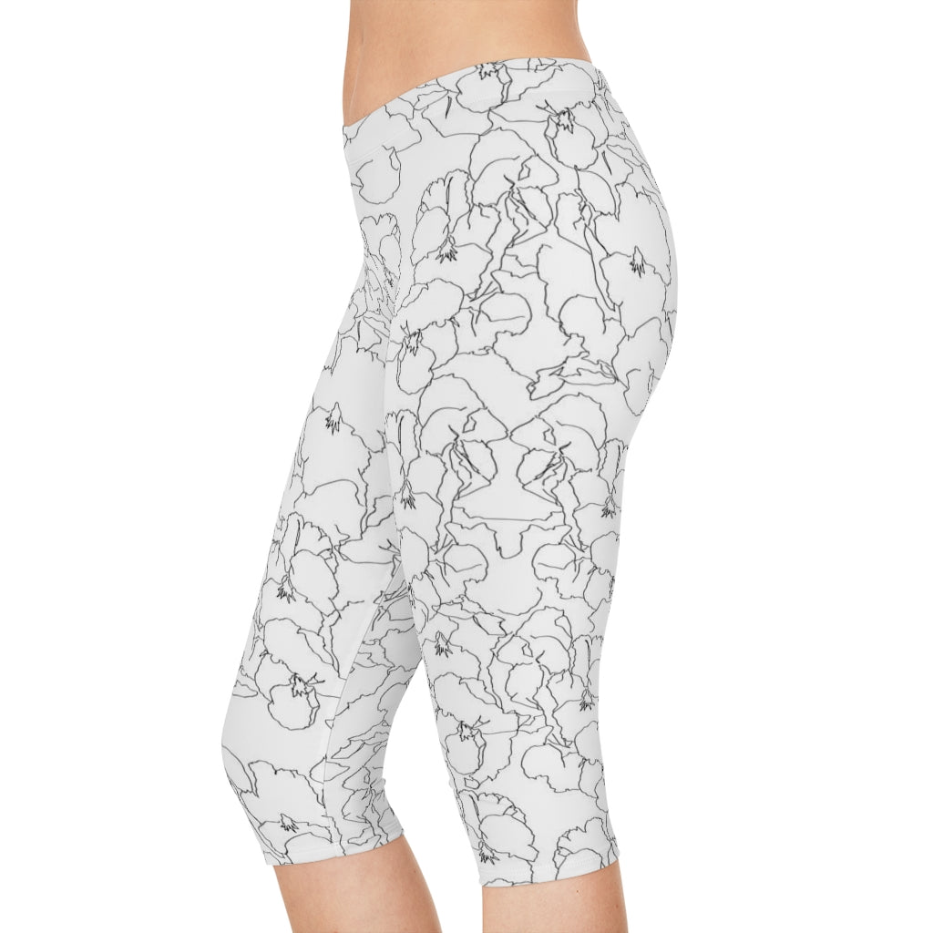 Linear Capri Leggings
